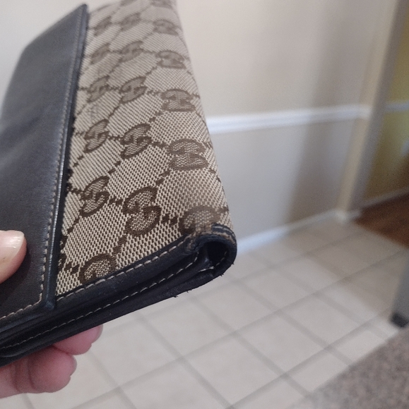 Gucci Monogram Heart Continental Long Wallet - Picture 16 of 17